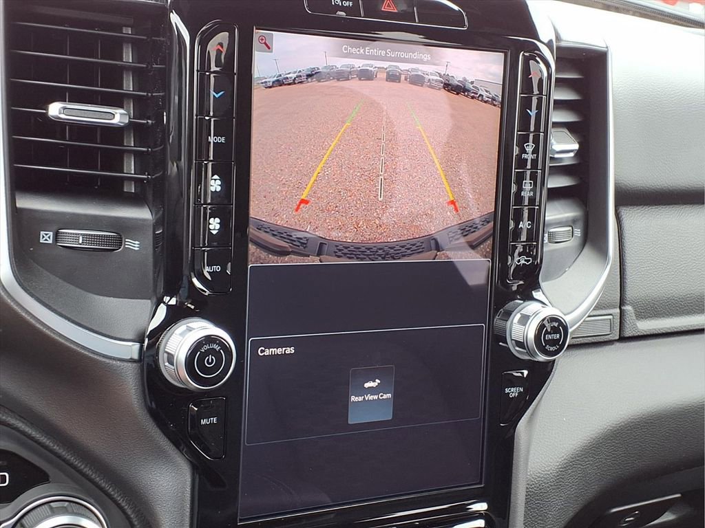 New 2026 RAM 1500 4x4 Crew Cab image 14