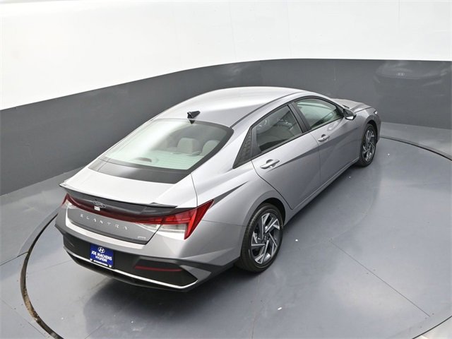 New 2025 Hyundai Elantra SEL image 28