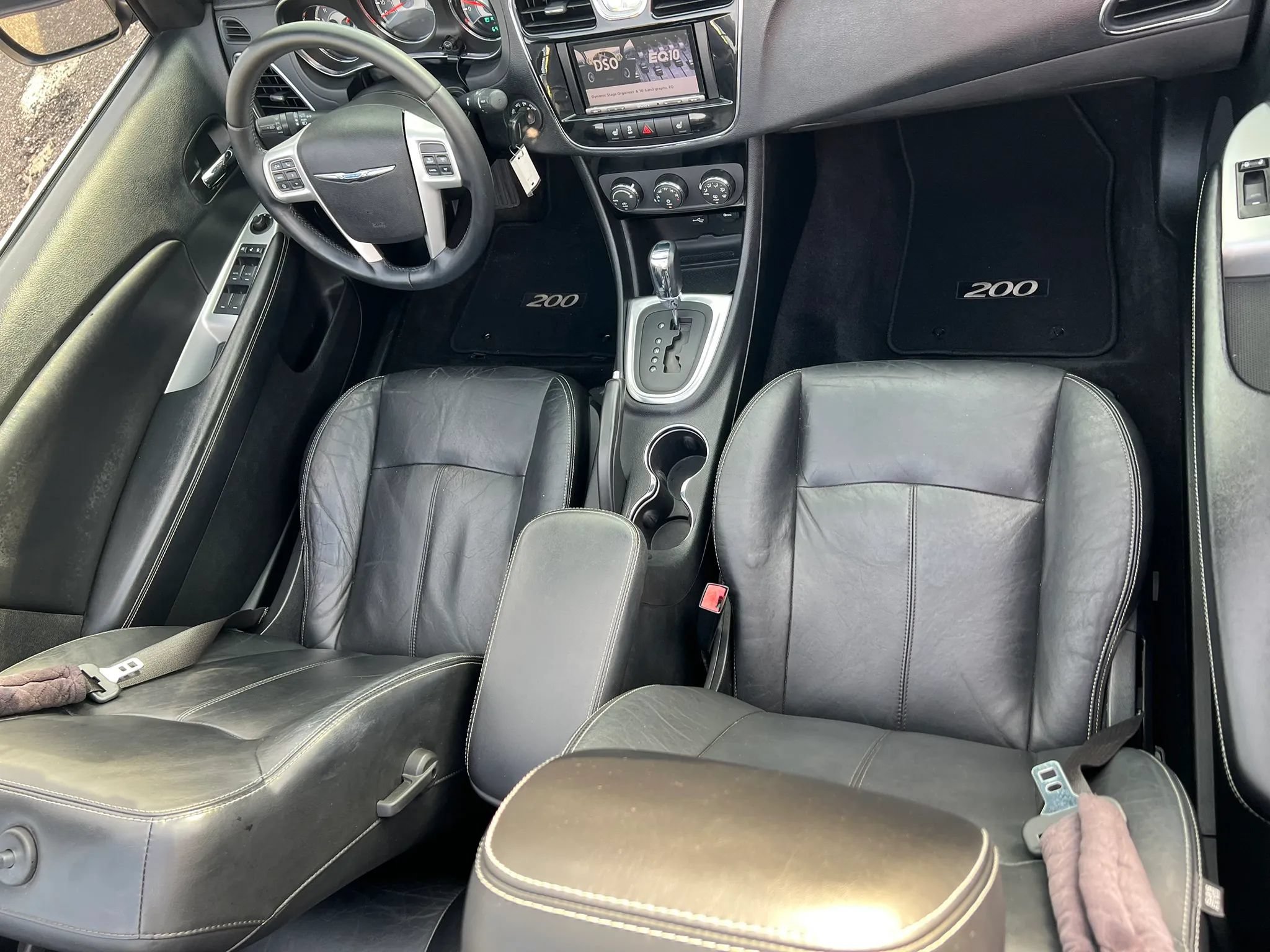 Used 2013 Chrysler 200 Limited FWD image 15