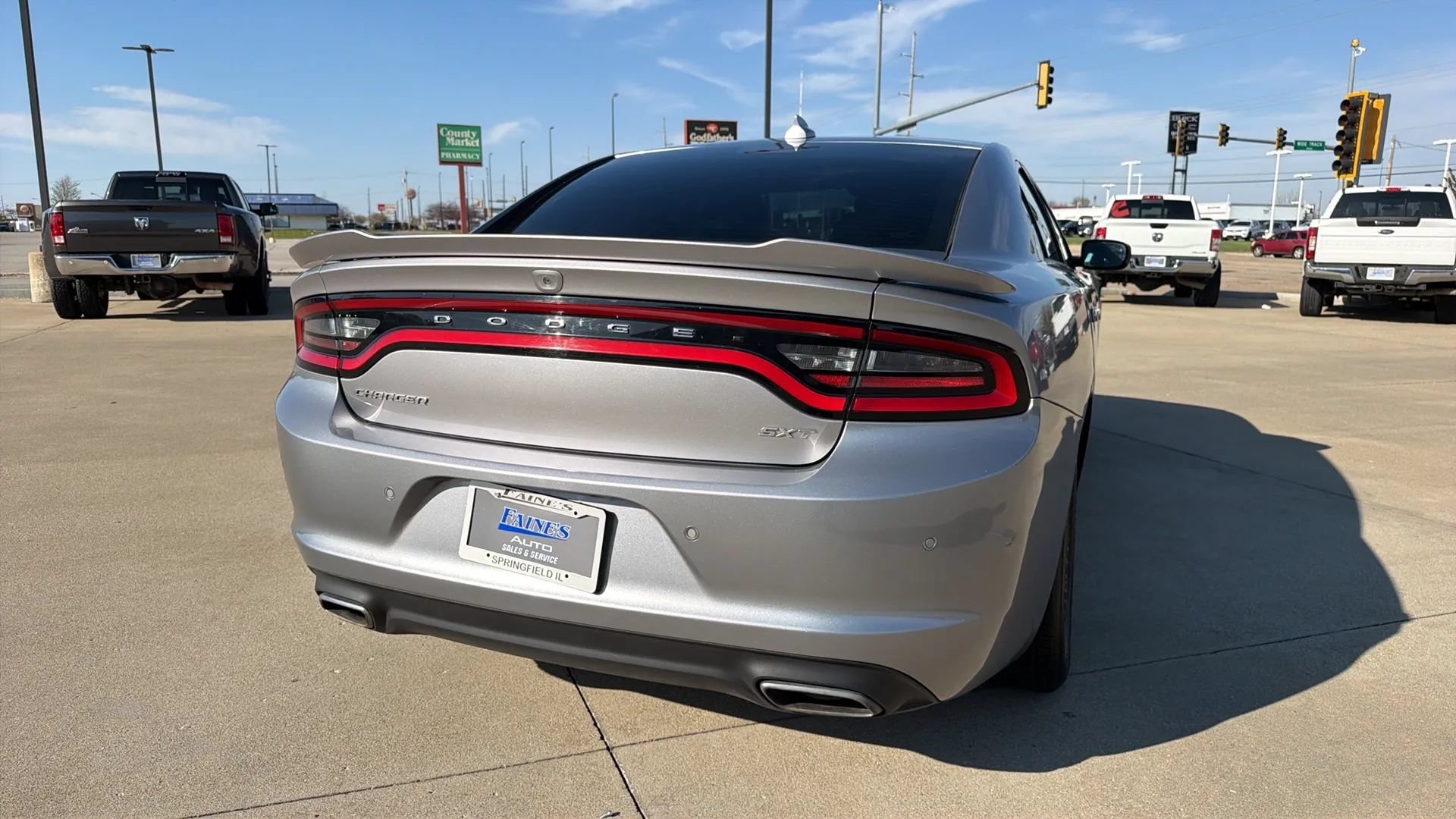Used 2015 Dodge Charger SXT w/ Plus Group RWD image 15