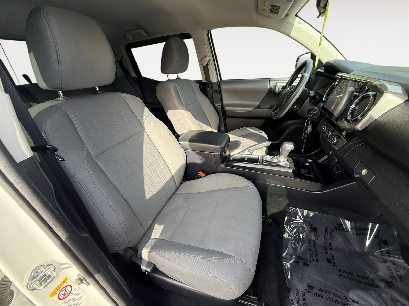 Used 2018 Toyota Tacoma SR w/ SR Convenience Package RWD image 19
