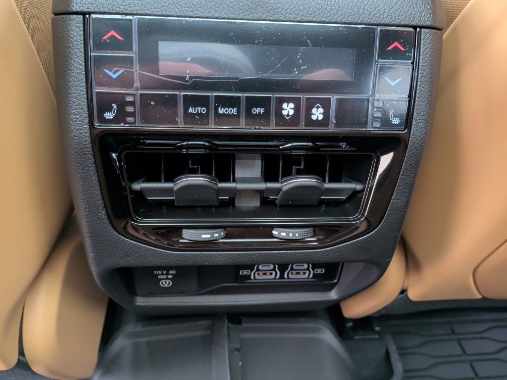 New 2025 Jeep Grand Cherokee Summit image 49