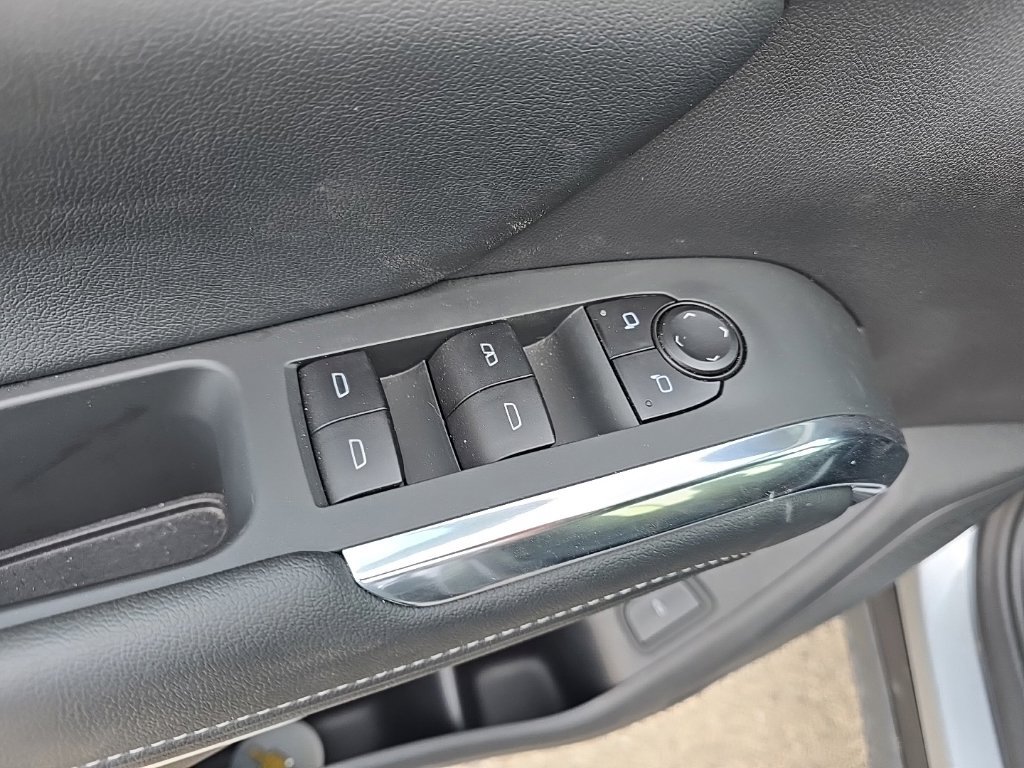 Used 2026 Chevrolet Traverse LT AWD/4WD image 11