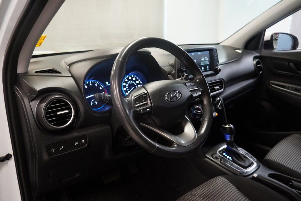 Used 2020 Hyundai Kona SEL image 6