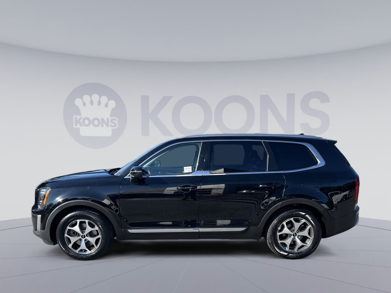 Used 2022 Kia Telluride EX w/ Towing Package AWD/4WD image 2