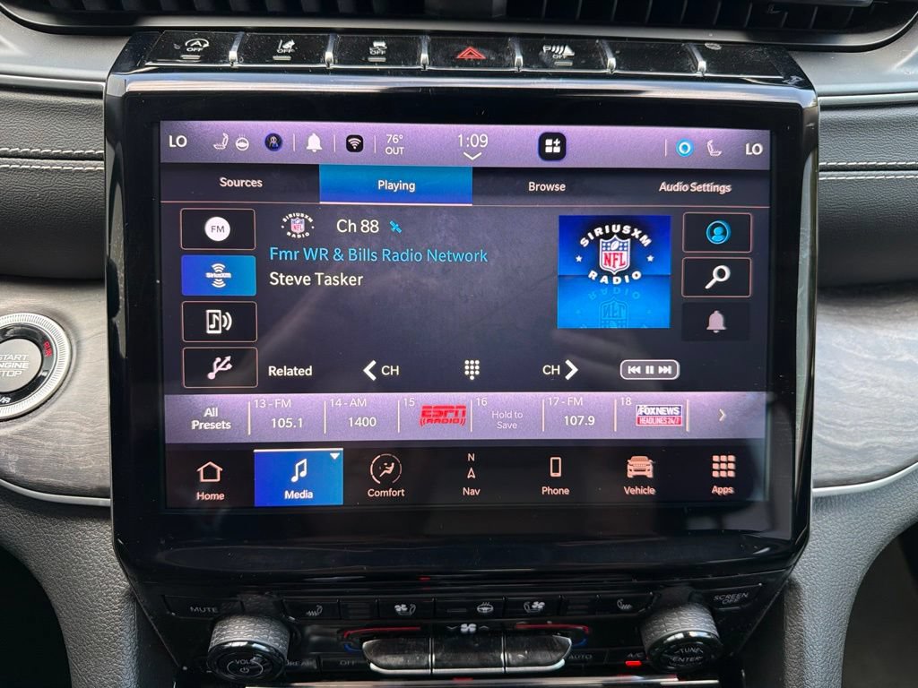 Certified 2023 Jeep Grand Cherokee Limited w/ Luxury Tech Group II AWD/4WD image 77