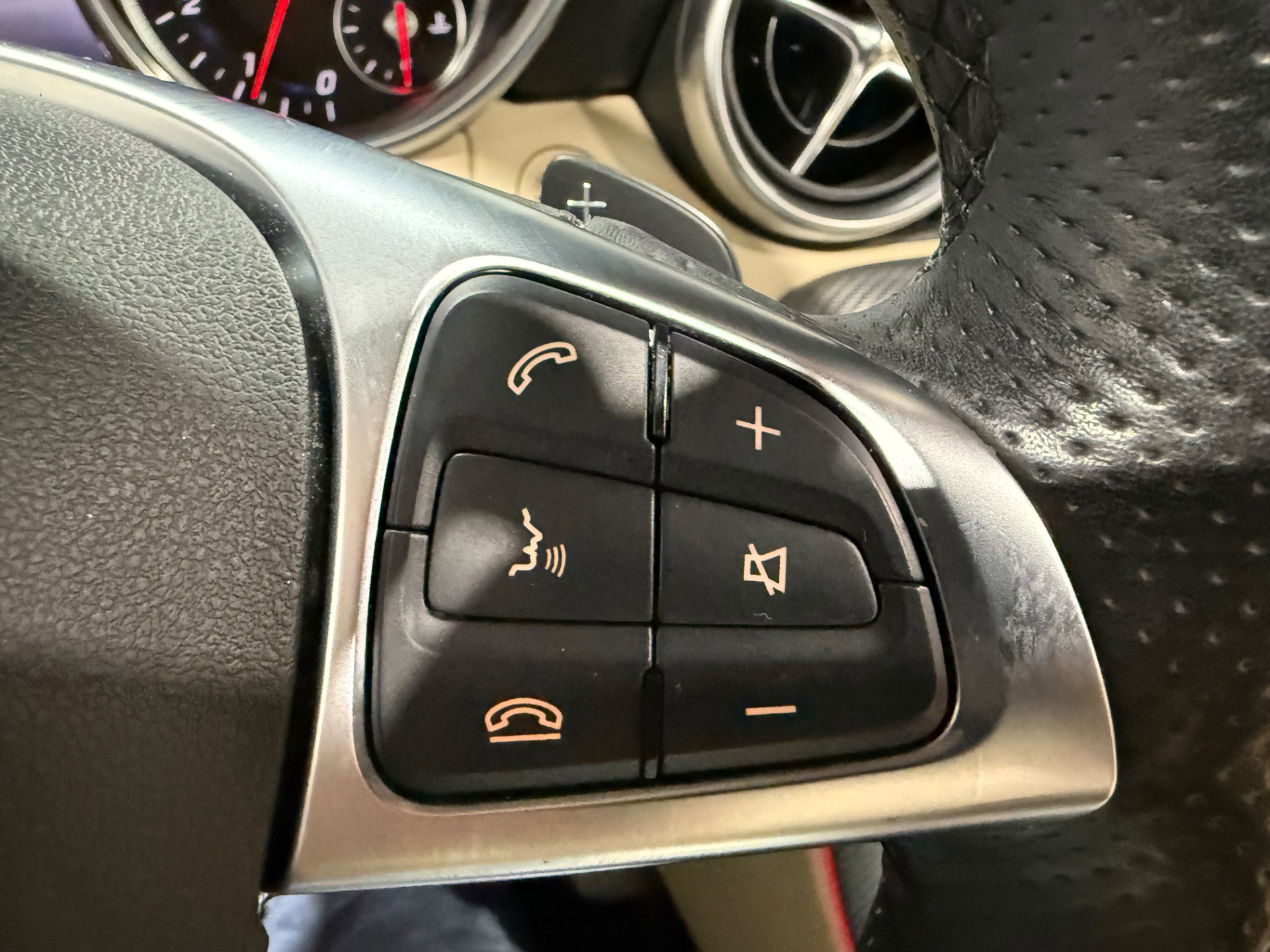 Used 2017 Mercedes-Benz SLC 300 w/ Premium 2 Package image 35