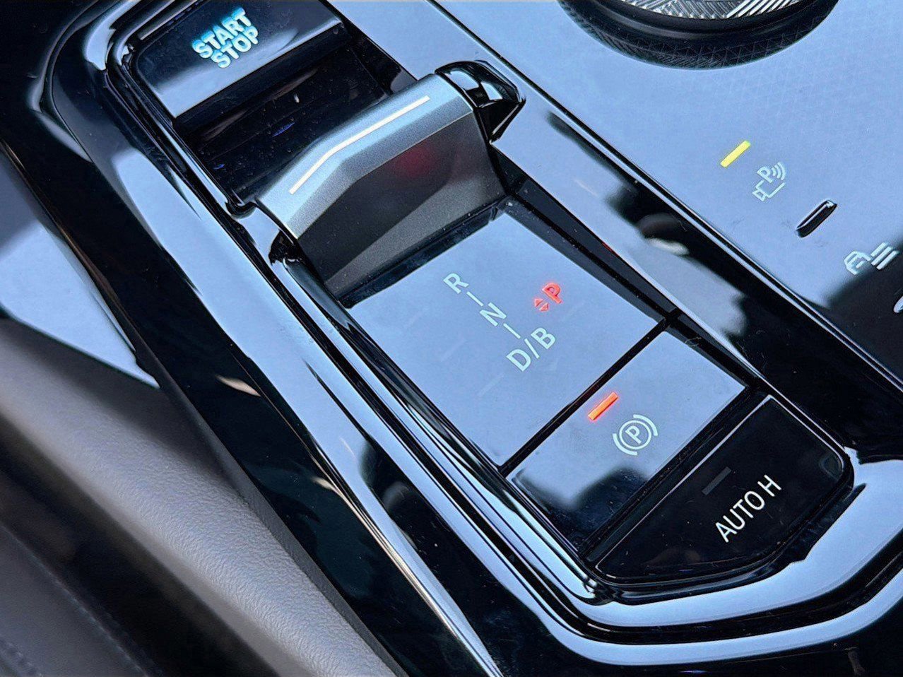 Certified 2025 BMW i5 M60 AWD/4WD image 27