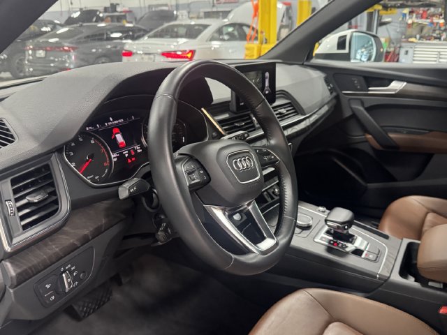 Used 2019 Audi Q5 Premium Plus w/ Convenience Package AWD/4WD image 26