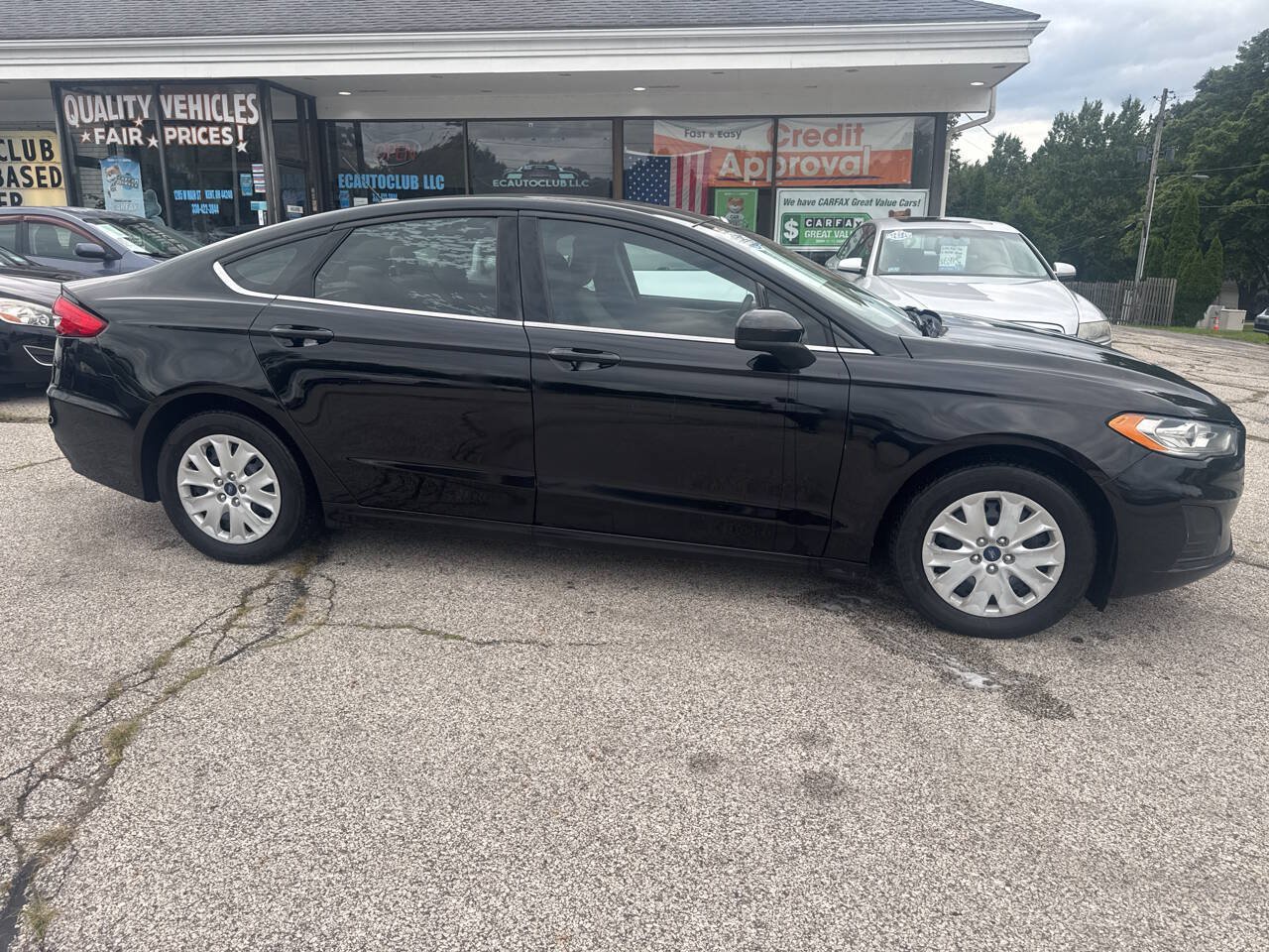 Used 2019 Ford Fusion S FWD image 7