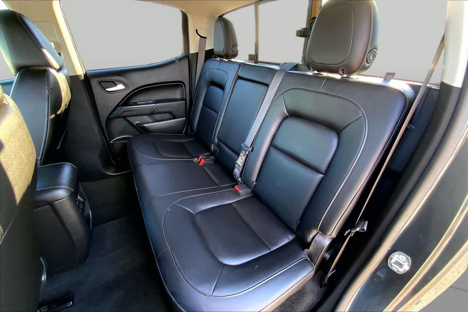 Used 2018 Chevrolet Colorado LT w/ Luxury Package, Chrome RWD image 19