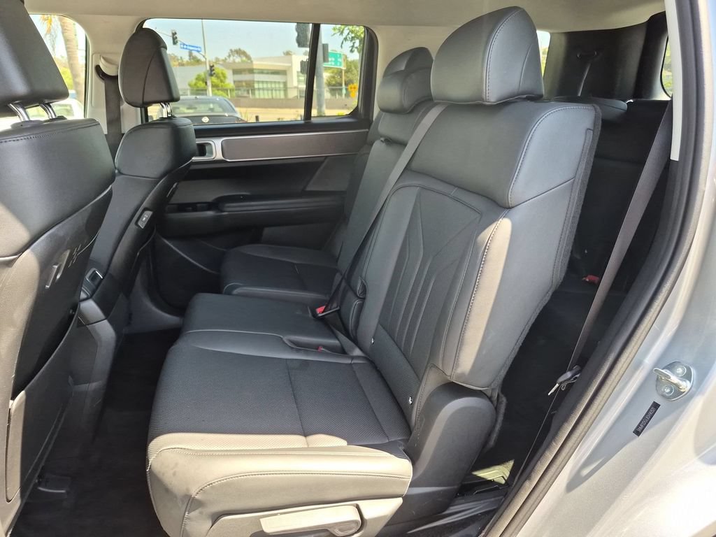 Used 2025 Hyundai Santa Fe SEL AWD/4WD image 28