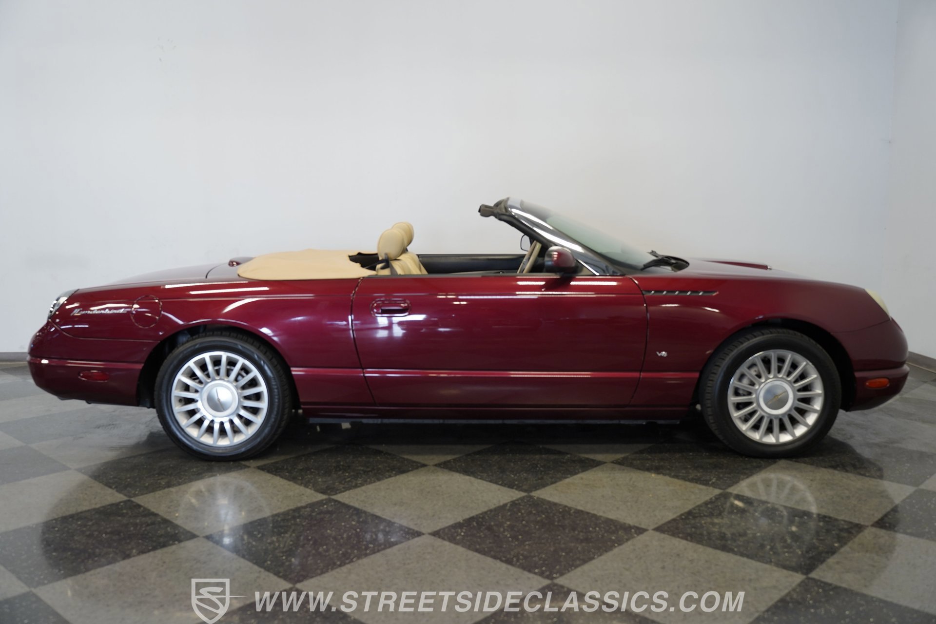 Used 2004 Ford Thunderbird RWD image 14