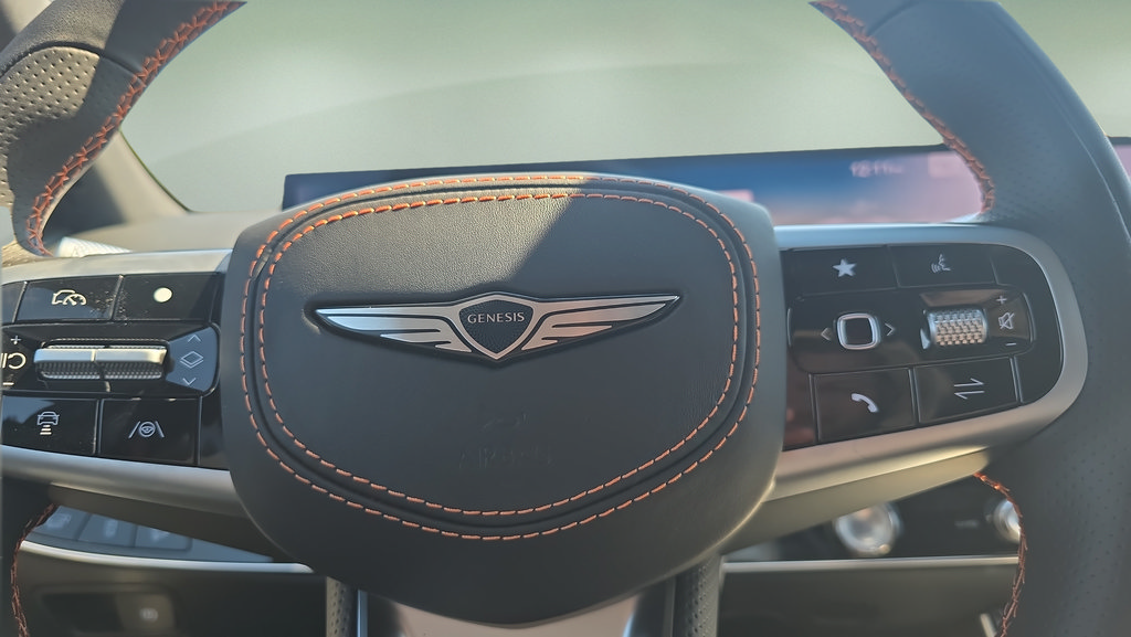New 2026 Genesis GV70 2.5T Sport Prestige AWD/4WD image 17