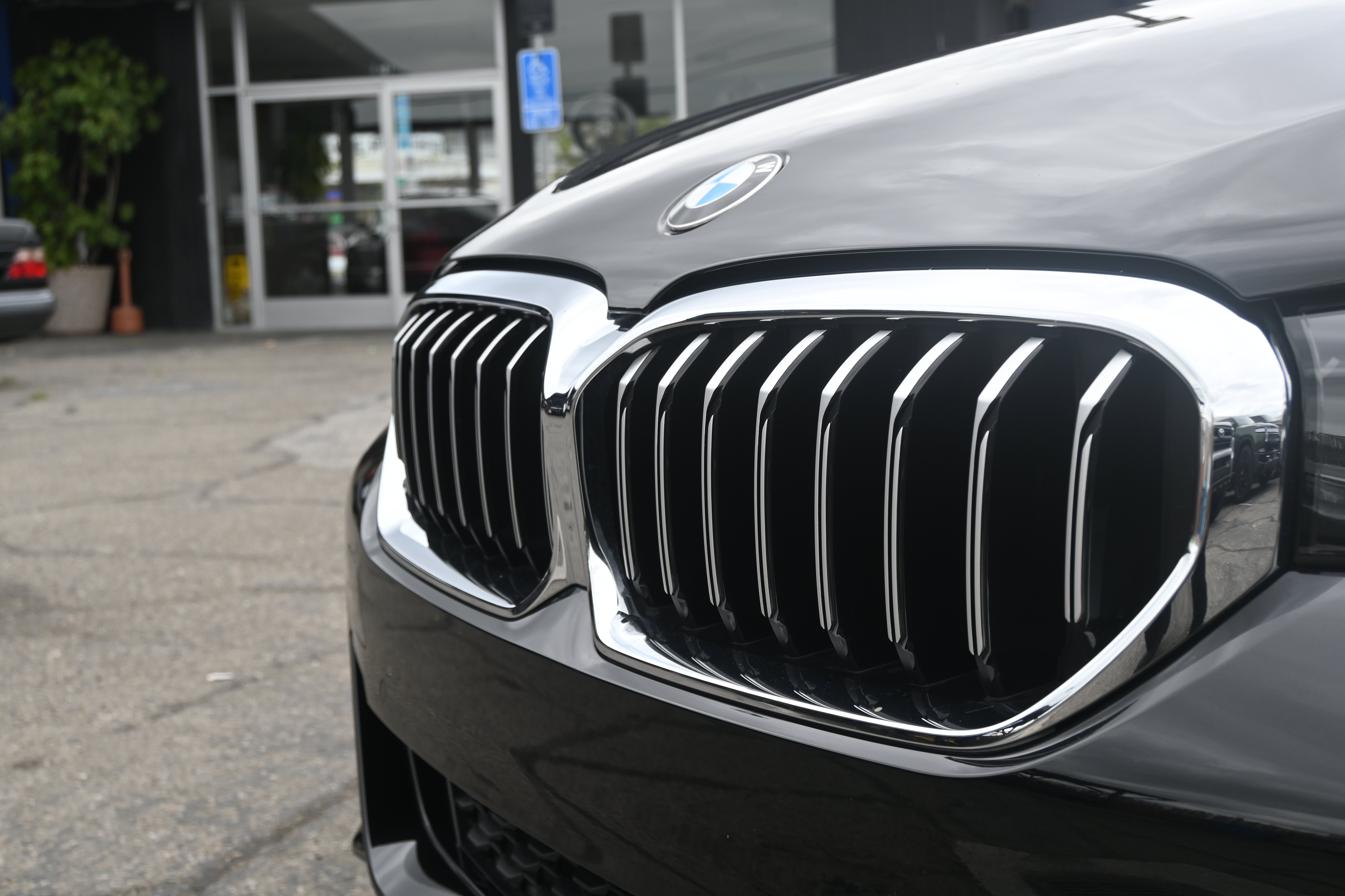 Used 2022 BMW 530i w/ M Sport Package RWD image 24