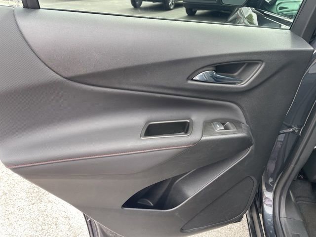 Used 2022 Chevrolet Equinox RS w/ RS Leather Package image 22