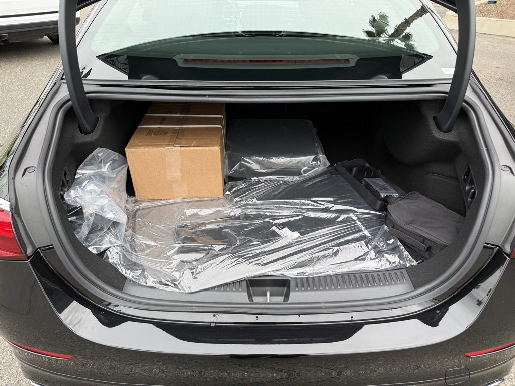 New 2026 Mercedes-Benz E 53 AMG e 4MATIC Sedan image 19