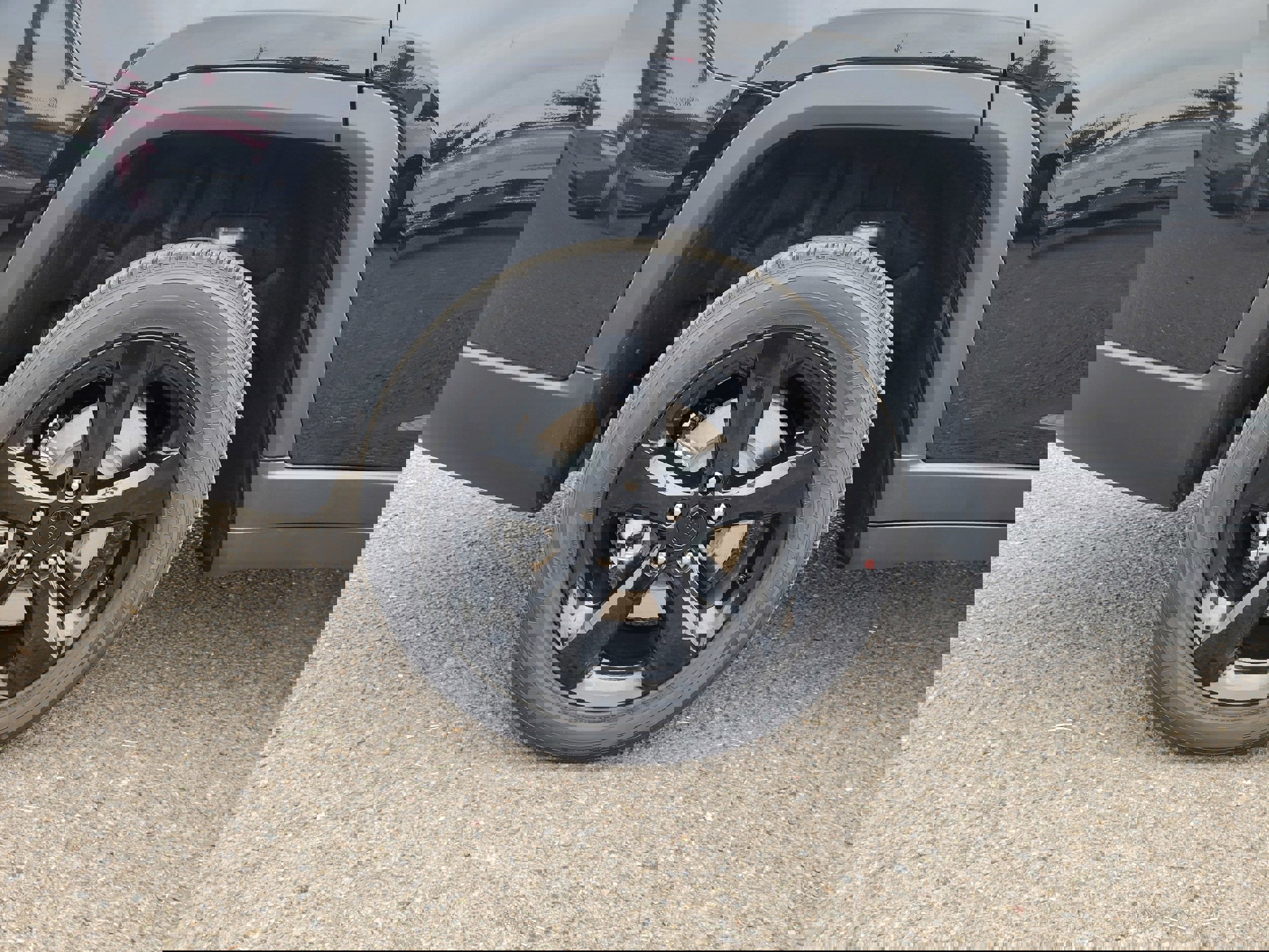 New 2025 Jeep Grand Cherokee L Altitude image 10