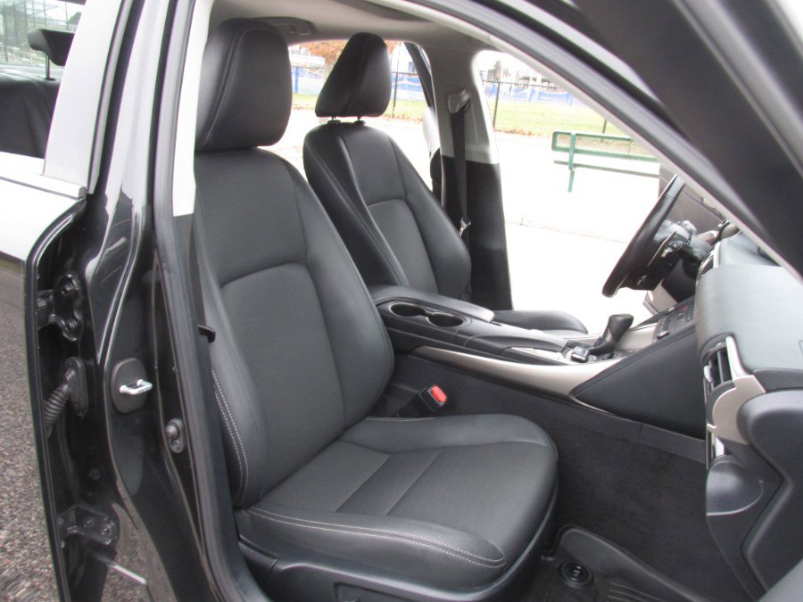 Used 2020 Lexus IS 300 AWD w/ Premium Package image 60