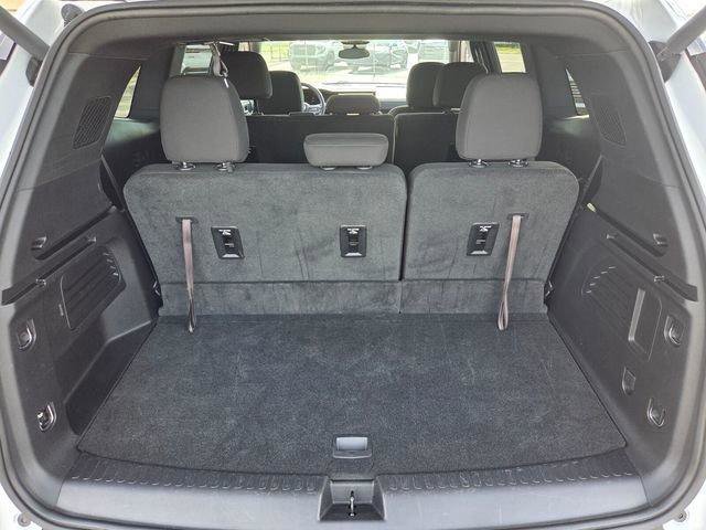 Used 2025 GMC Acadia Elevation image 14