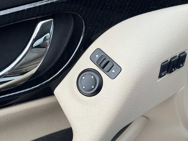 Used 2020 Nissan Rogue SL image 18