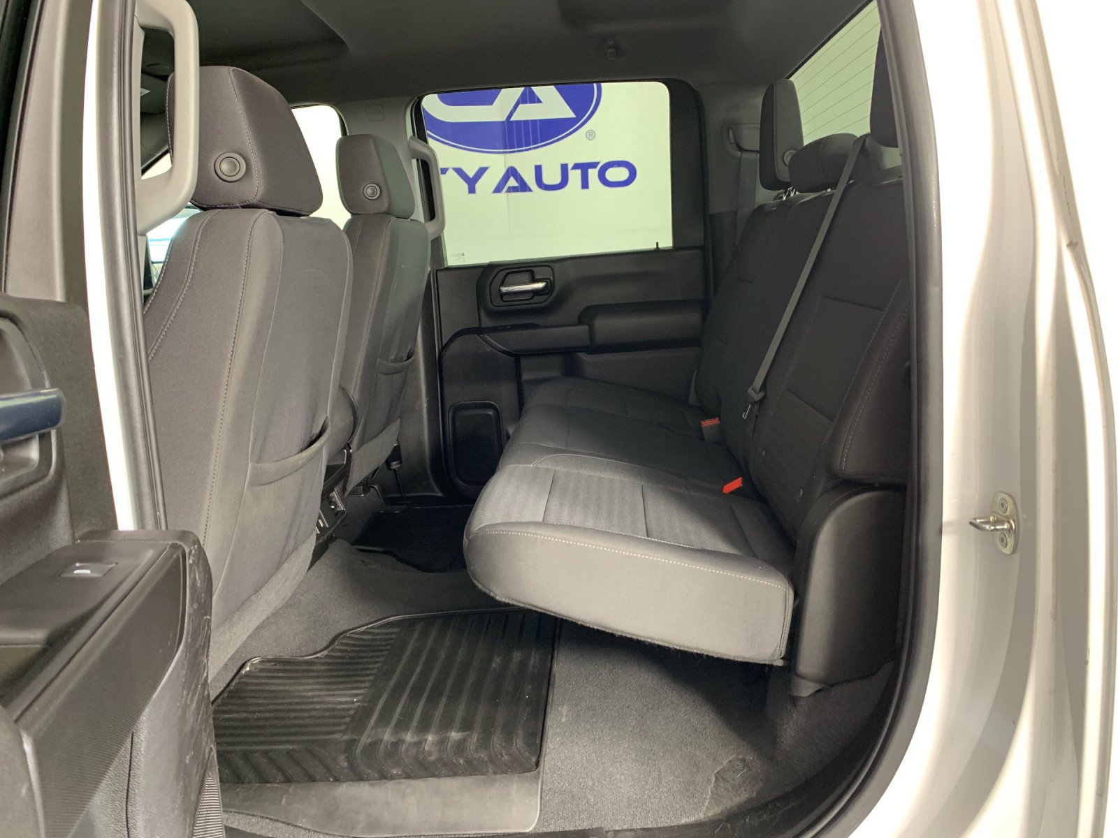 Used 2024 Chevrolet Silverado 2500 Custom w/ Custom Value Package RWD image 27