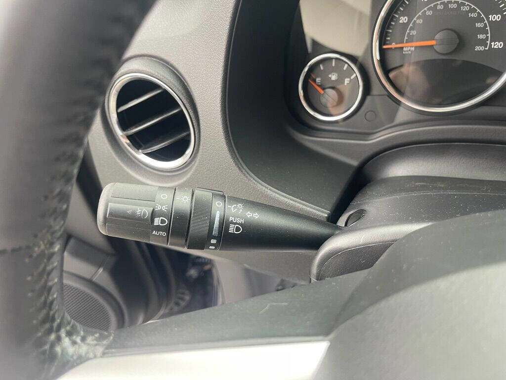 Used 2016 Jeep Compass Latitude image 33