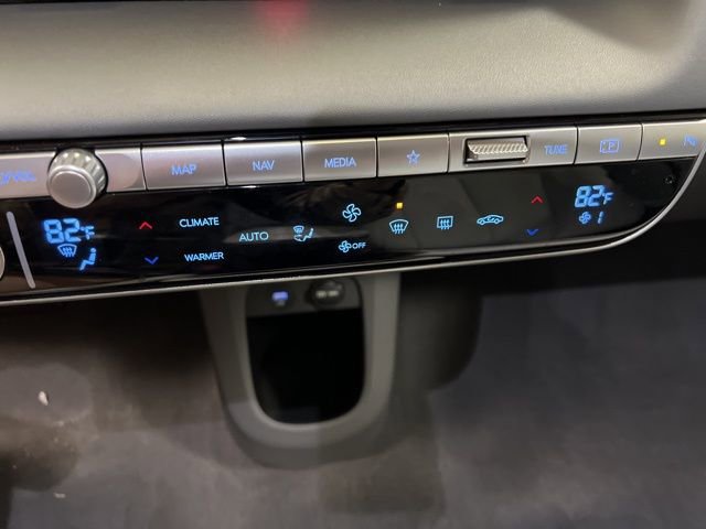 Used 2024 Hyundai Ioniq 5 Limited image 34