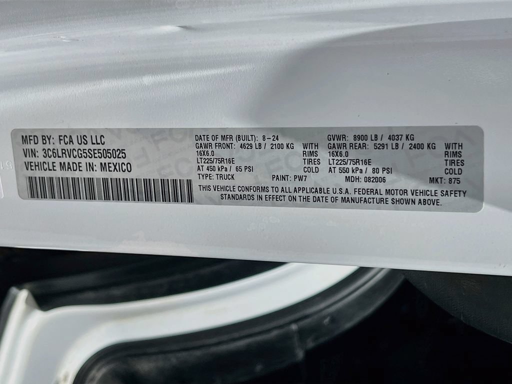 Used 2025 RAM ProMaster 2500 w/ Convenience Group FWD image 27