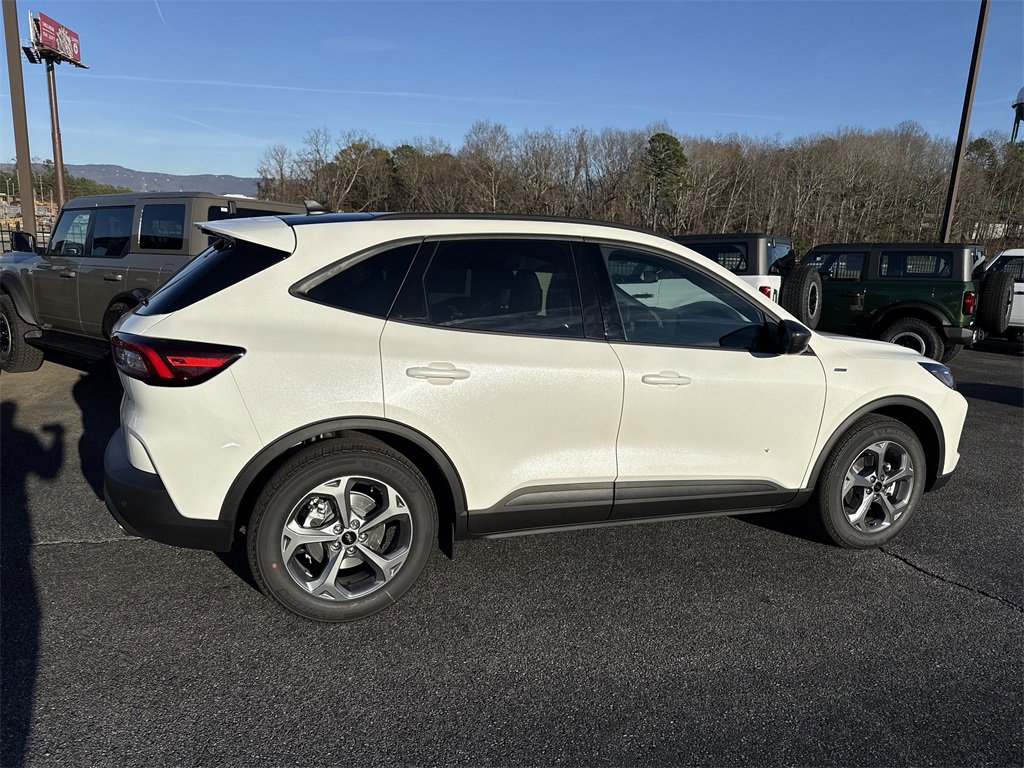New 2026 Ford Escape ST-Line w/ Tech Pack #1 image 8