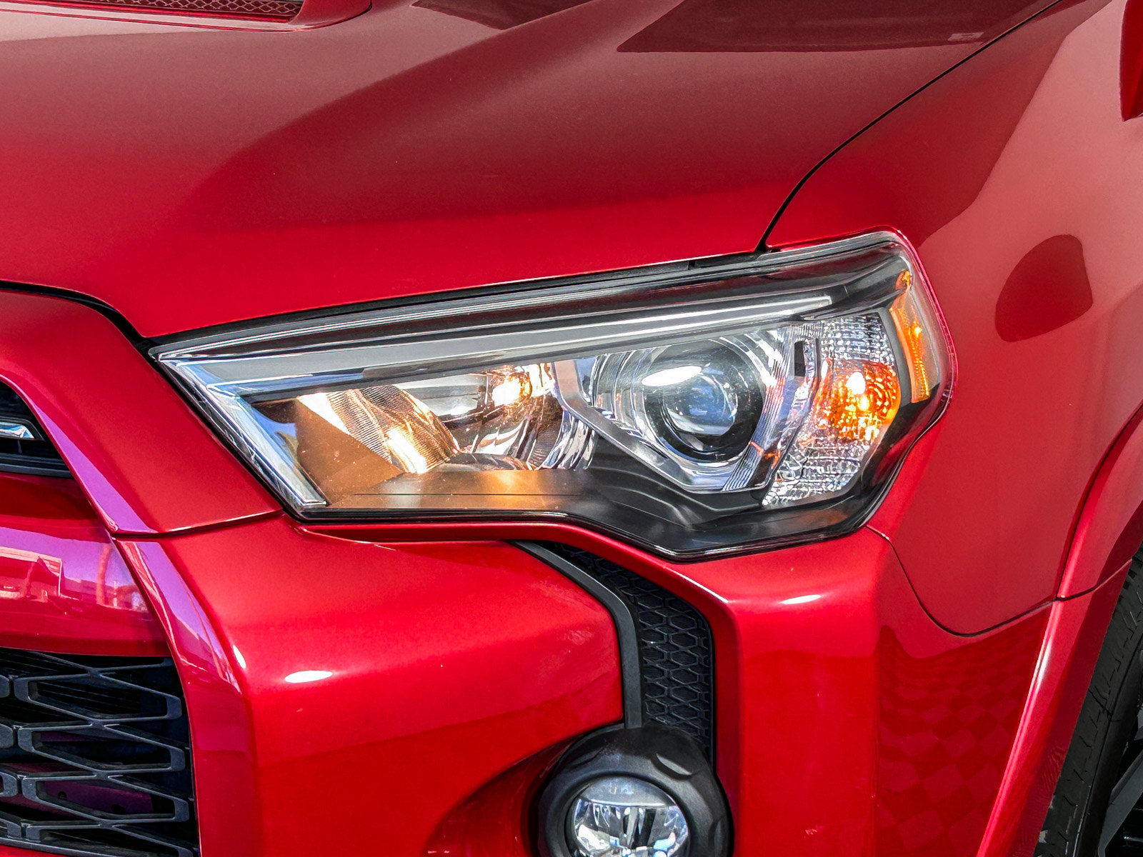 Used 2024 Toyota 4Runner TRD Off-Road Premium AWD/4WD image 4