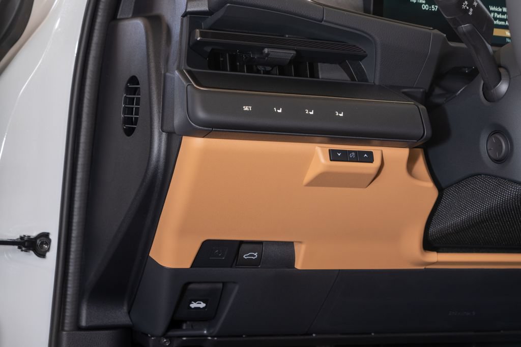 New 2026 Lexus ES 350e FWD image 29