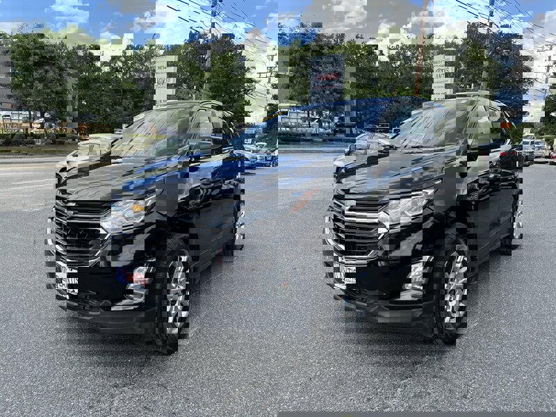 Used 2021 Chevrolet Equinox LT image 1