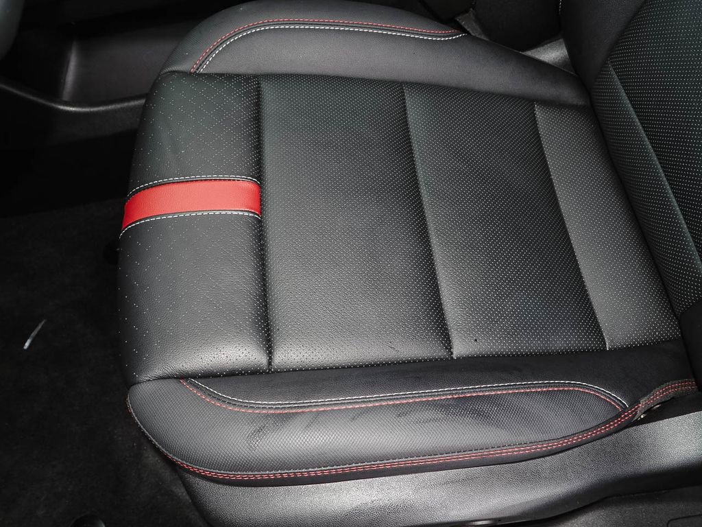 Used 2024 Chevrolet Traverse RS image 24