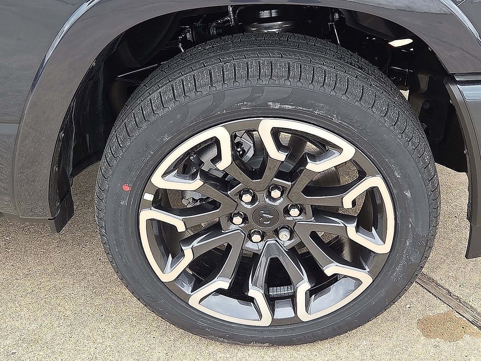 New 2026 RAM 1500 Limited w/ Body Color Bumper Group image 7