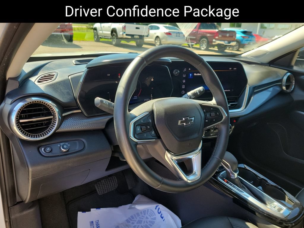 Used 2025 Chevrolet Trax ACTIV w/ Driver Confidence Package FWD image 11