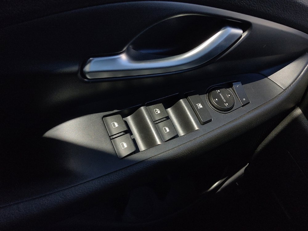 Used 2018 Hyundai Elantra GT w/ Style Package 02 image 27