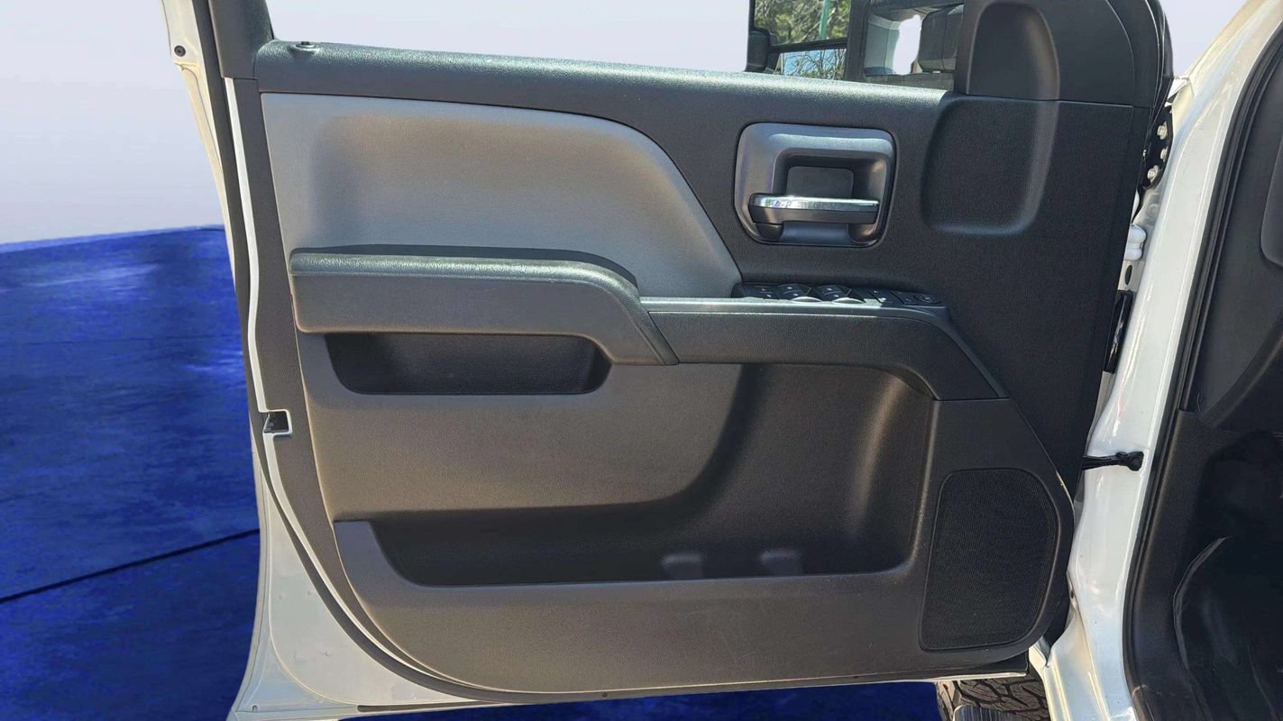 Used 2019 GMC Sierra 3500 4x4 Crew Cab image 18