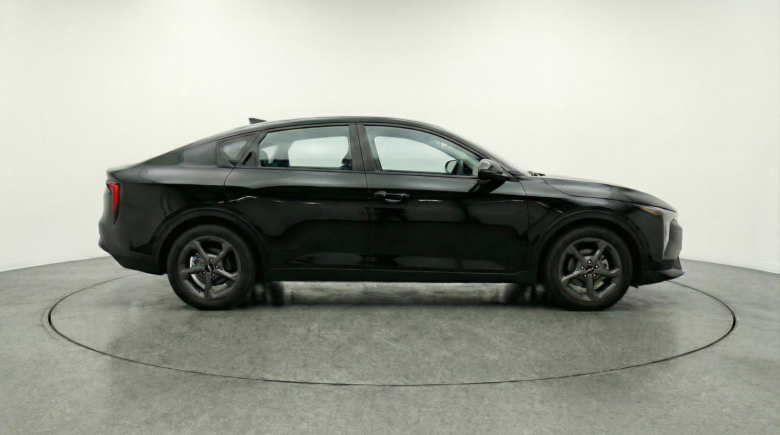 Used 2025 Kia K4 LXS FWD image 11
