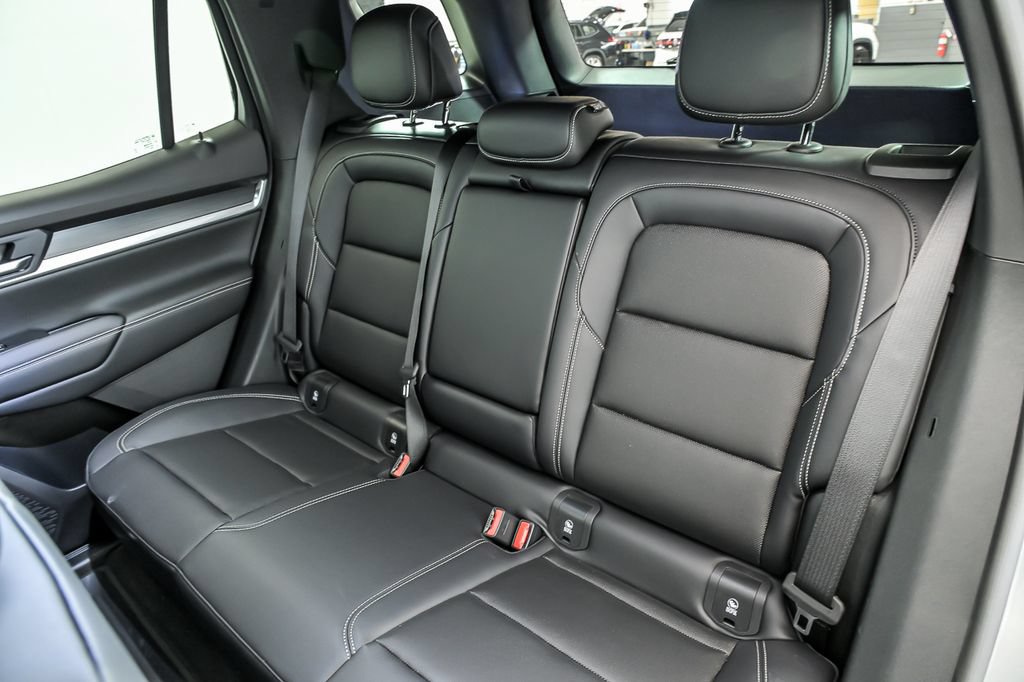 New 2026 GMC Terrain Elevation w/ Elevation Premium Package AWD/4WD image 8