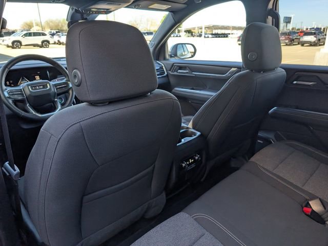 Used 2025 GMC Acadia Elevation image 24