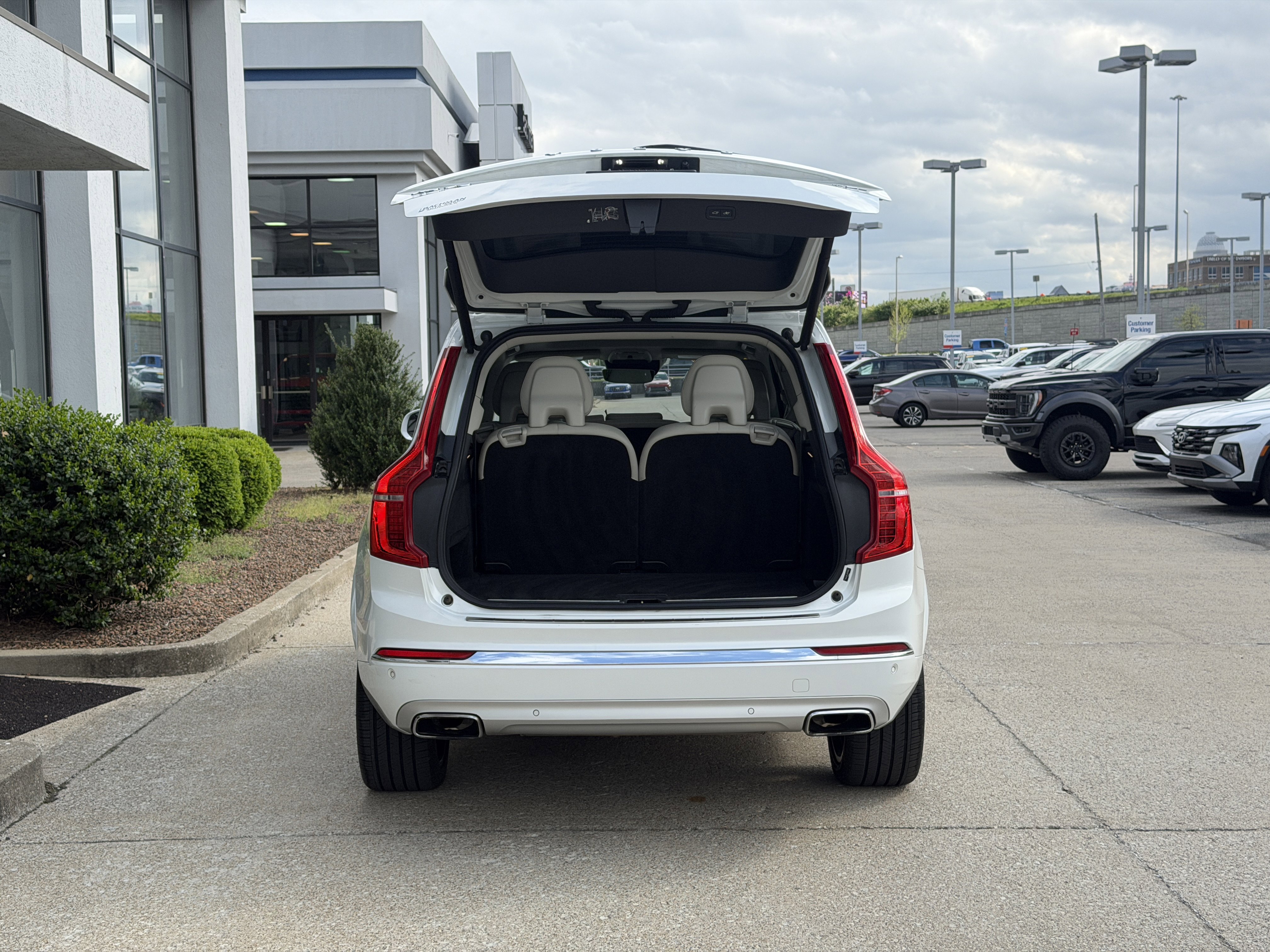 Used 2021 Volvo XC90 T6 Inscription w/ Advanced Package AWD/4WD image 10