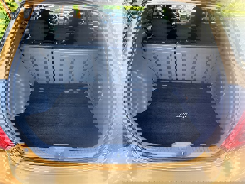 Used 2009 Toyota Matrix XRS image 17