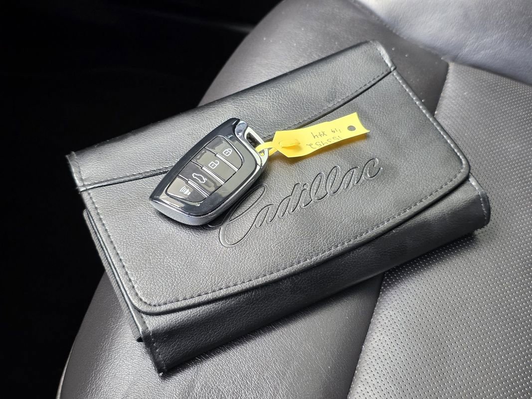 Used 2019 Cadillac XT4 Premium Luxury FWD image 33