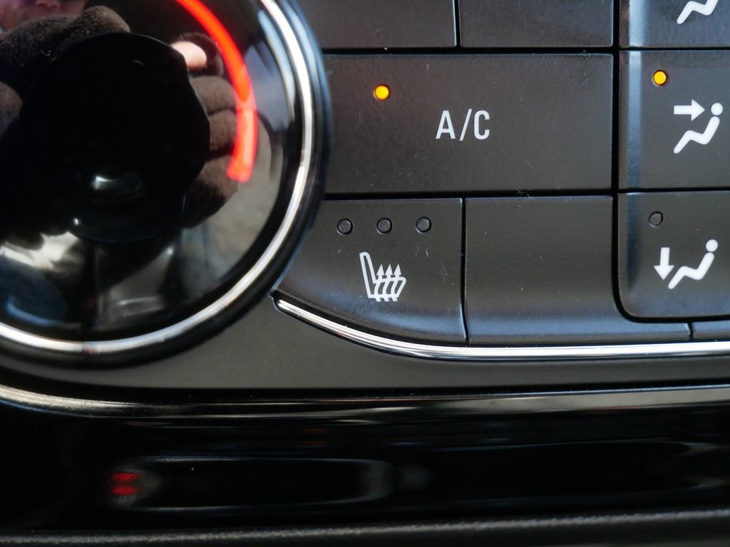 Used 2023 Buick Encore GX Preferred w/ Cold Weather Comfort Package image 21