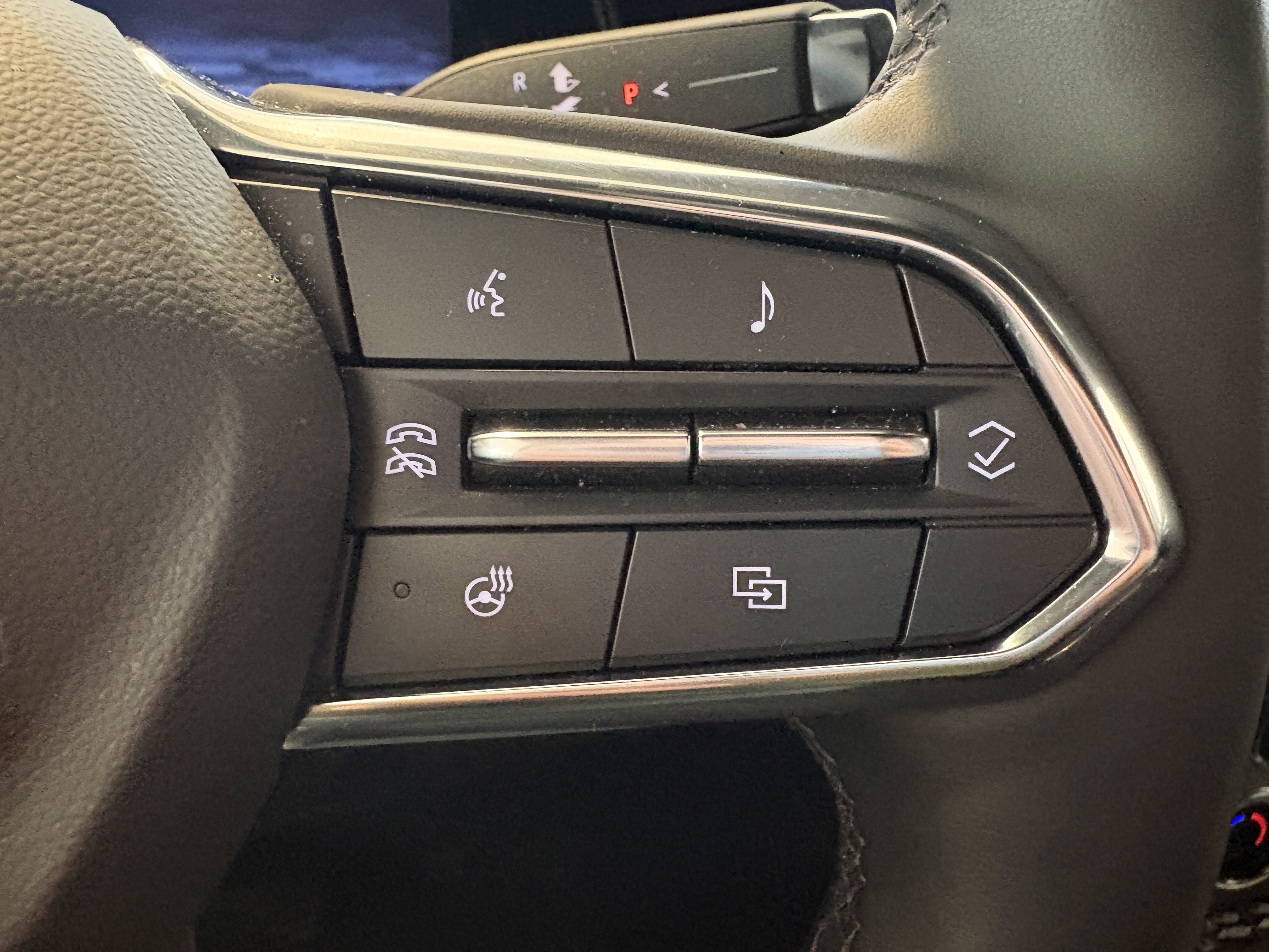 Used 2025 Chevrolet Tahoe Premier image 13