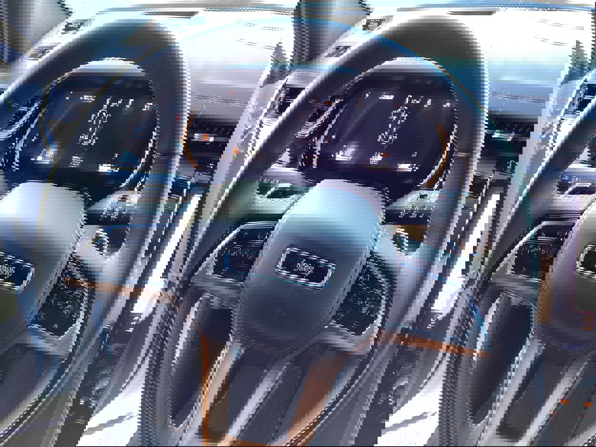 Used 2025 Jeep Grand Cherokee L Summit image 19