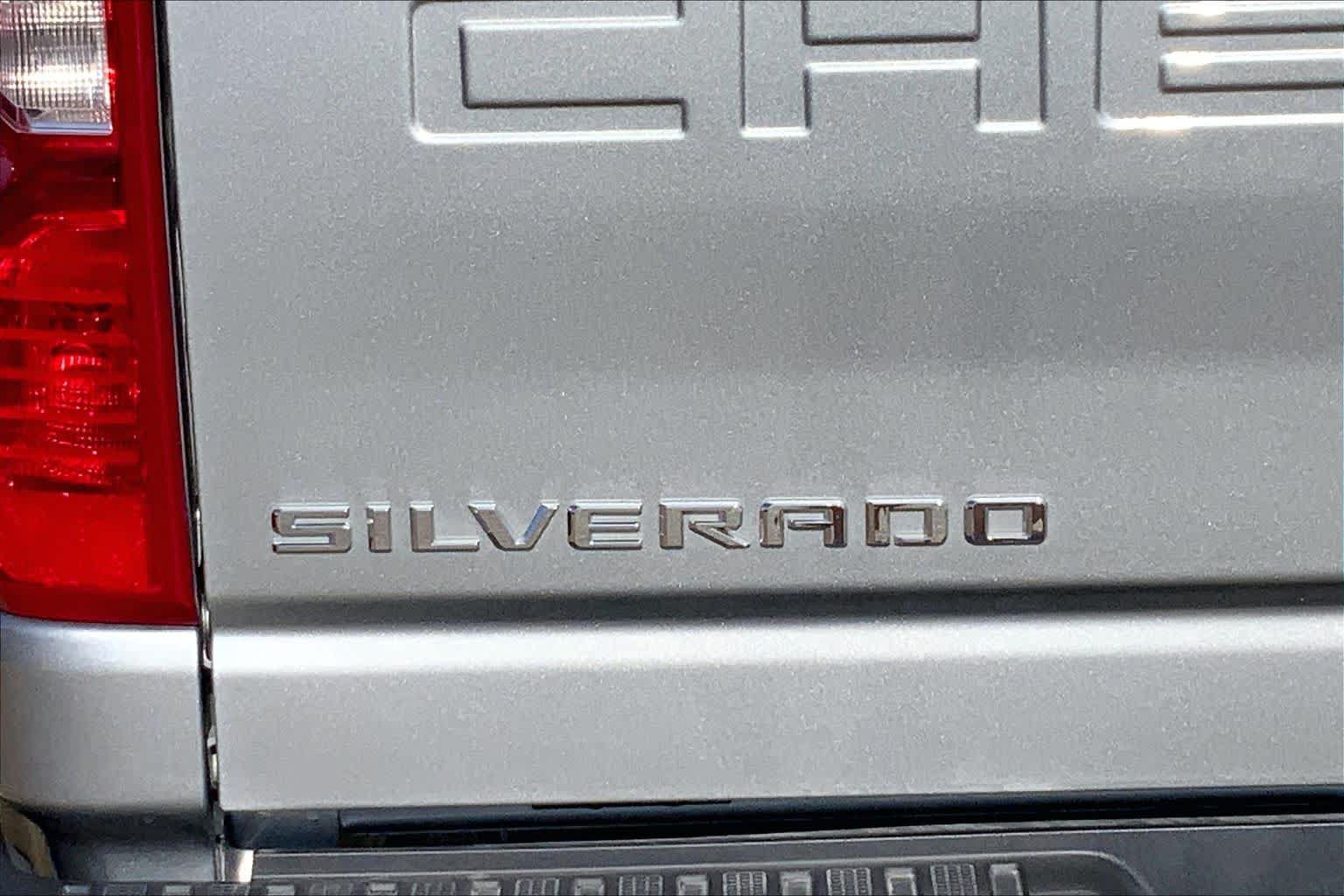 Used 2026 Chevrolet Silverado 2500 Custom w/ Z71 Off-Road Package AWD/4WD image 10