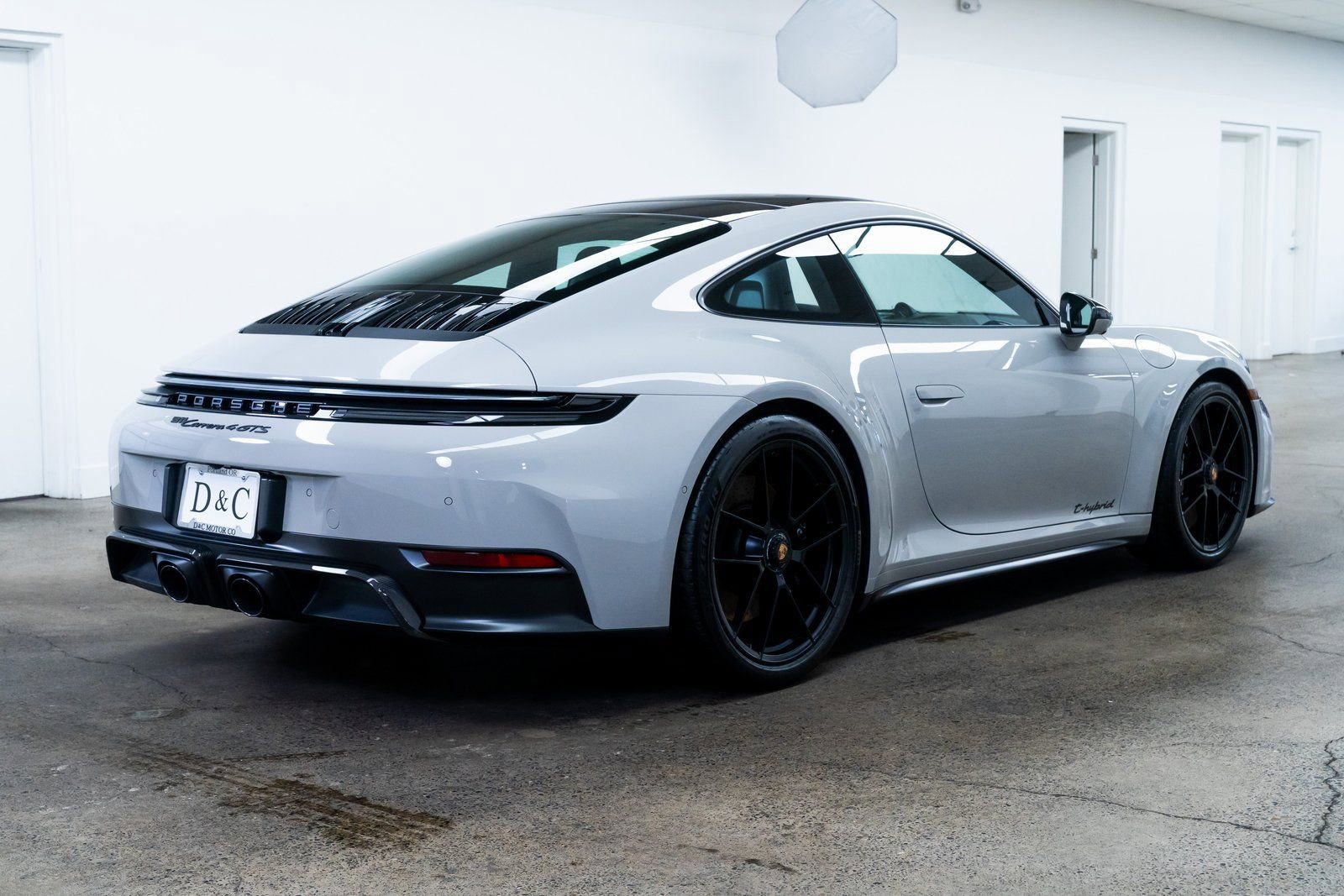 Used 2025 Porsche 911 Carrera 4 GTS image 8