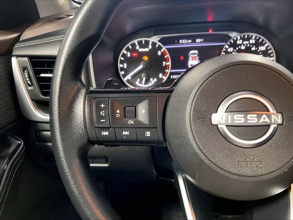 Used 2023 Nissan Rogue SV AWD/4WD image 23